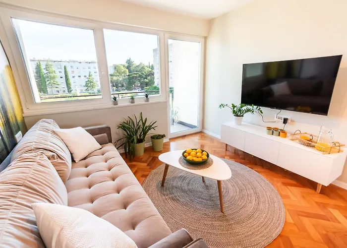 Veruda 아파트 풀라